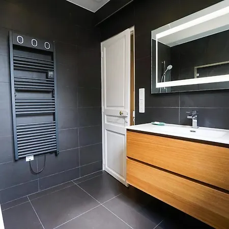 Luxury Flat Near Trocadero Apartment *
