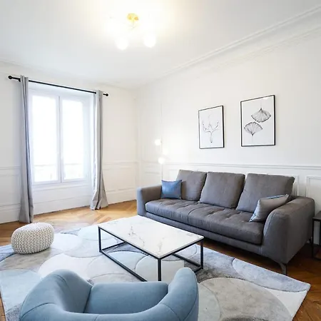 Luxury Flat Near Trocadero Apartment Paris