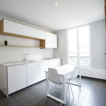 Luxury Flat Near Trocadero *