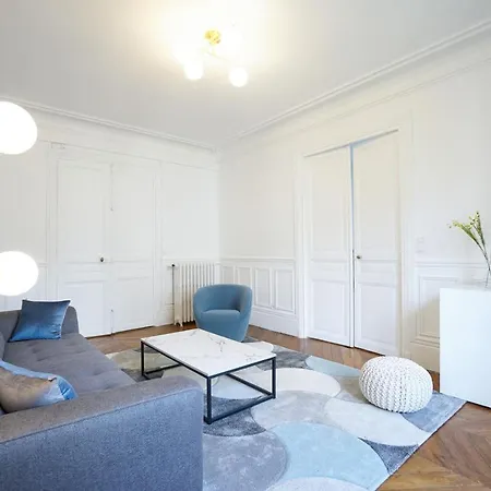 Luxury Flat Near Trocadero Paris